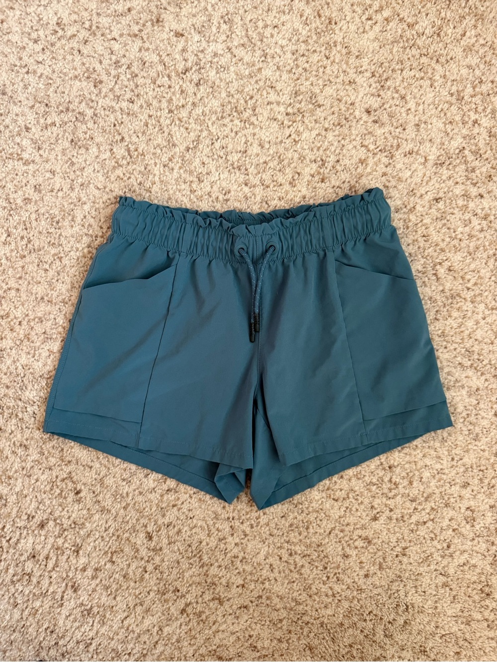 Girls Athleta Shorts - Size L